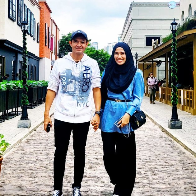 Portrait of Dude Harlino and Alyssa Soebandono who are now more intimate, Denying Accusations of Troubled Marriage: It's Slander