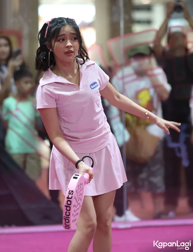 Eca Aura padel cantik