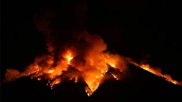 gunung agung, erupsi gunung agung