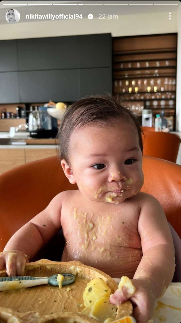 Portrait of Baby Izz's Adorableness, Nikita Willy's Child Learns to Eat and Gets Messy, Fussy Because of Growing Teeth - Immediately Devours When Accompanied by His Father