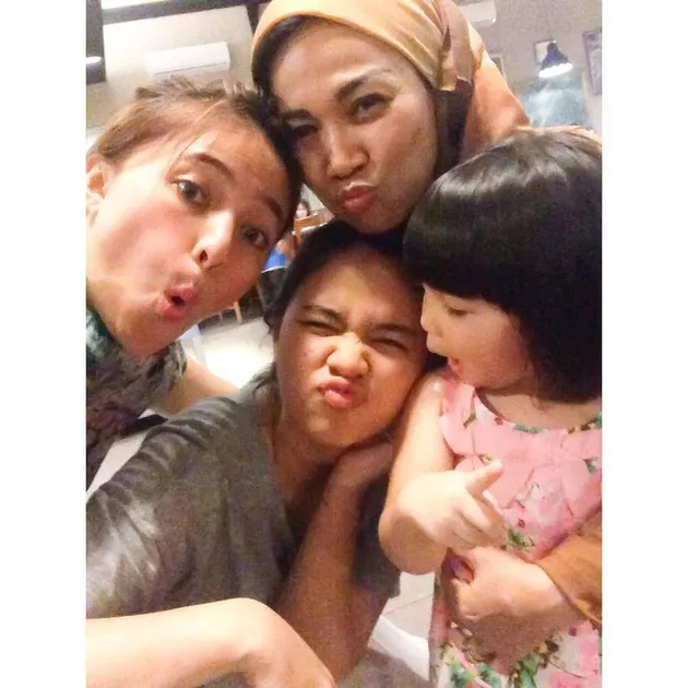 Marshanda dan Keluarga