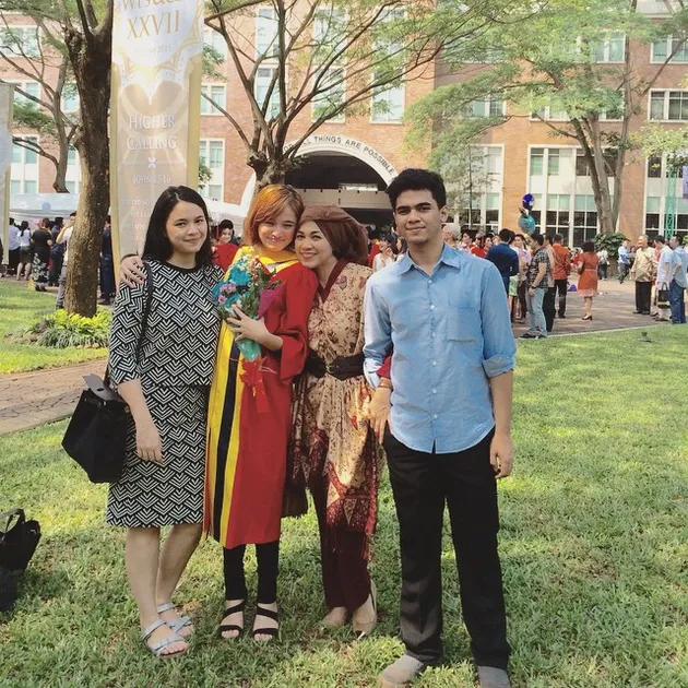 Marshanda dan Keluarga