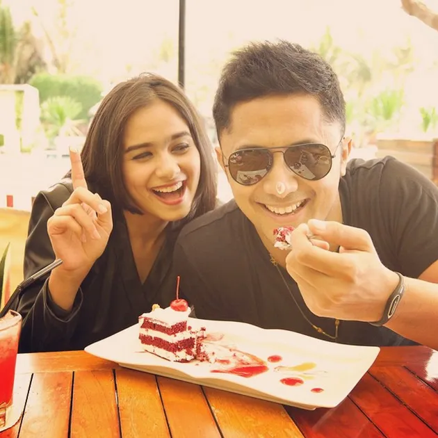 Potret Mesra hengky-Sonya