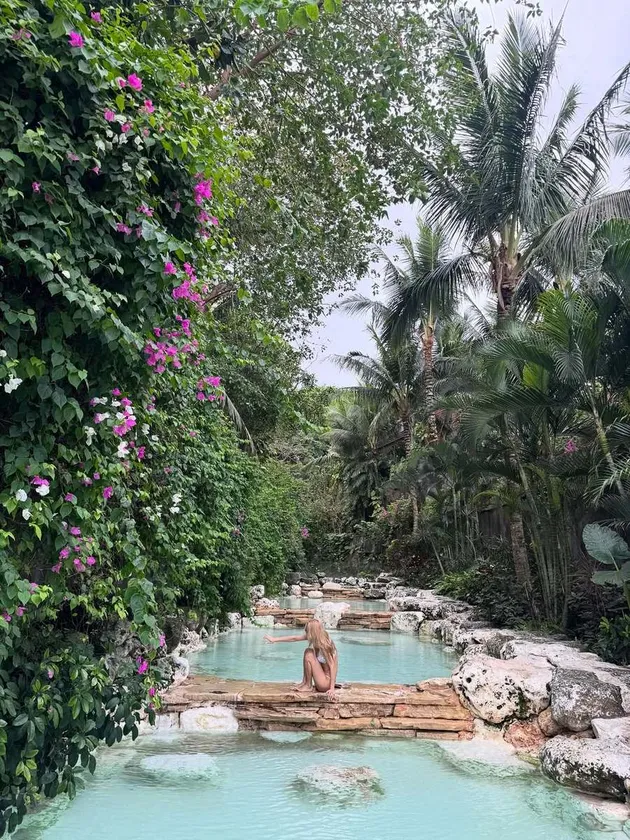 Hyoyeon SNSD Kembali Melokal di Bali