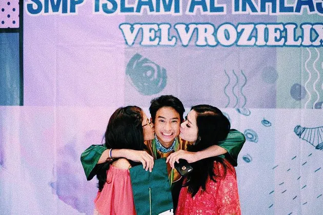 Iis Dahlia dan Devano Danendra