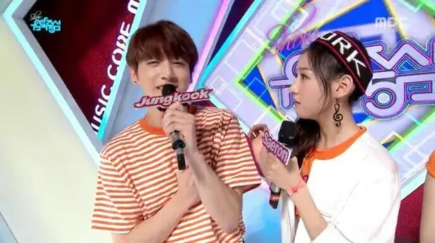 Saat Jungkook jadi MC Tamu
