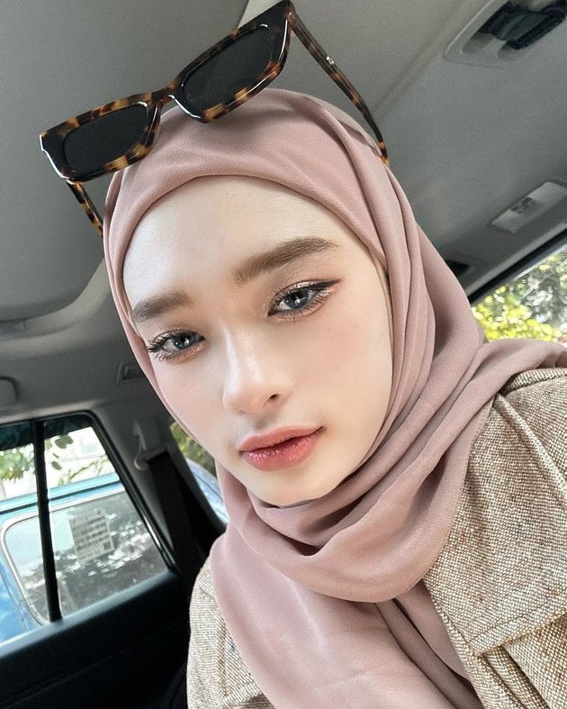 8 Photos of Inara Rusli that are Now Criticized by Netizens, After Removing Her Veil and Often Posting Selfie Photos - Accused of Being More Flirtatious