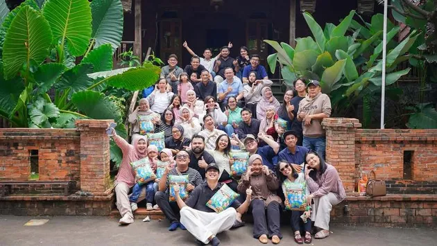 Momen Halal Bihalal di Rumah Irfan Hakim