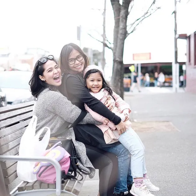 Gracia Indri - Metha Yunatria