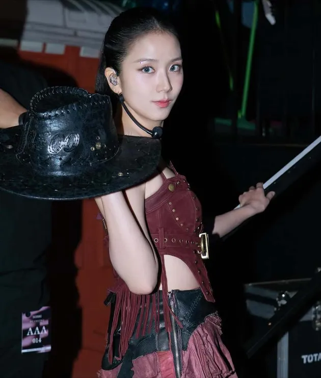 Jisoo BLACKPINK di belakang panggung