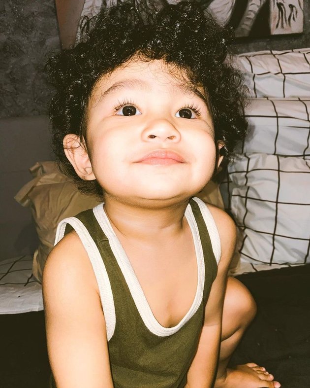 Portrait of Juan, Onad's Son, whom Netizens Say Will Go to Hell, Adorable with Curly Hair and Soon to be a Big Brother