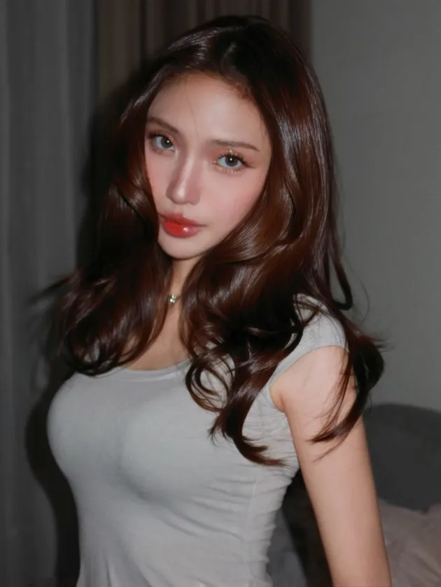 Jule, Julia Prastini, Selebriti, Kontroversi