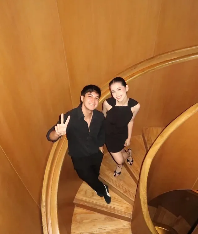 Potret Junior Roberts dan Sandrinna Michelle yang Sudah 3 Tahun Pacaran