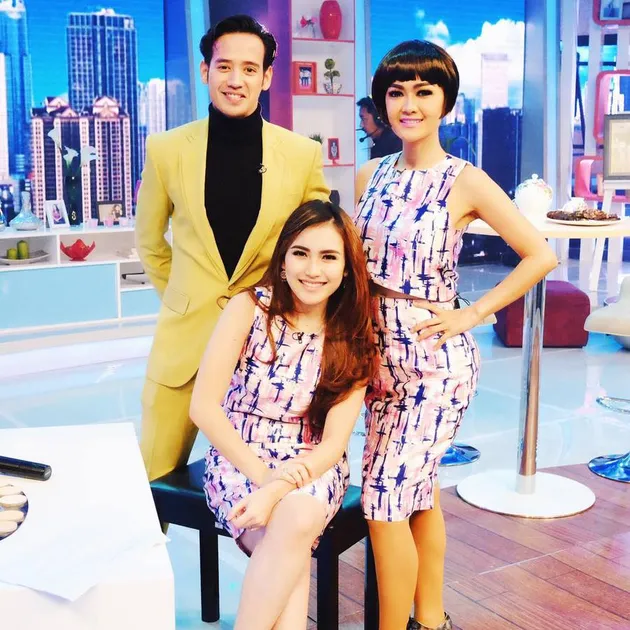 Tarra Budiman - Ayu Ting Ting