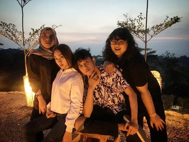 Dicky Smash - Ssandrina Mazayya