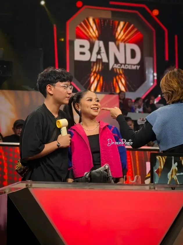 April dan Itab DA7 tampil kompak.