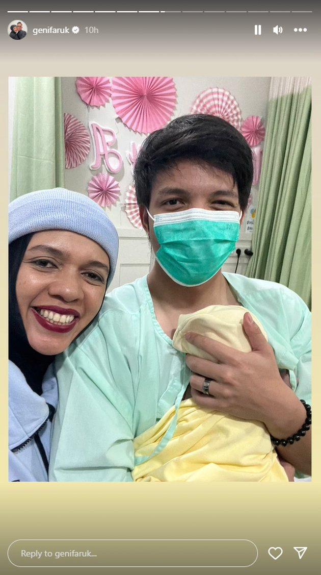 Portrait of 3 Mothers Supporting Aurel Hermansyah During Childbirth, Everyone is Nervous