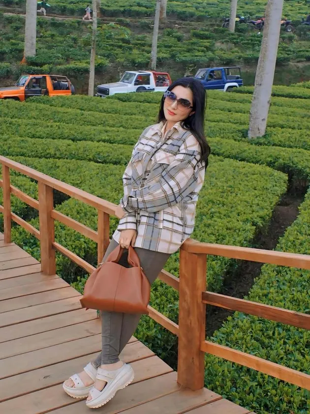 Potret Keluarga Anang Ashanty Liburan
