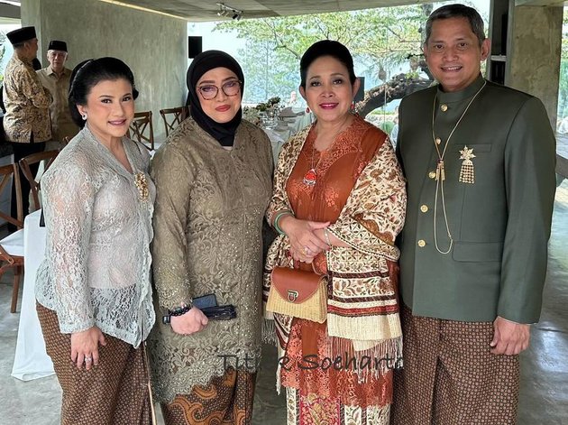 Portrait of the Cendana Family at Ongky Alexander's Child's Wedding, Titiek Soeharto Often Referred to as the First Lady