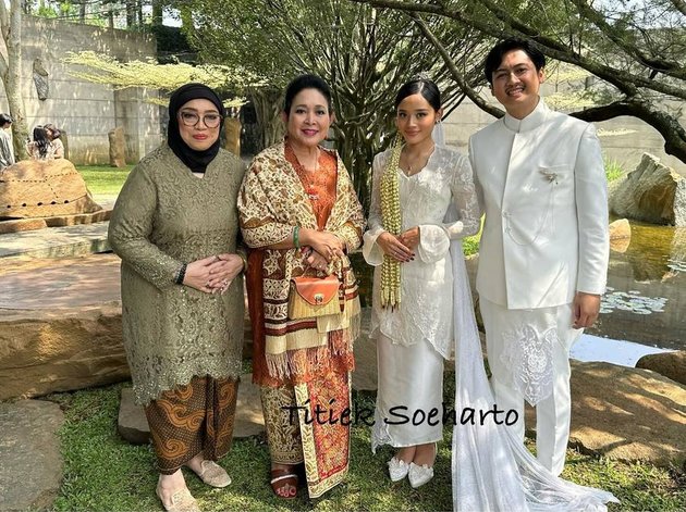 Portrait of the Cendana Family at Ongky Alexander's Child's Wedding, Titiek Soeharto Often Referred to as the First Lady