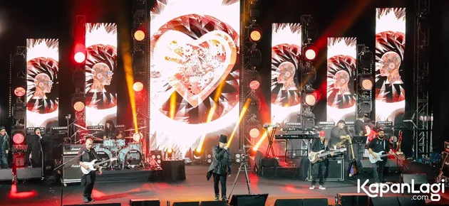 konser 30 tahun dewa malang