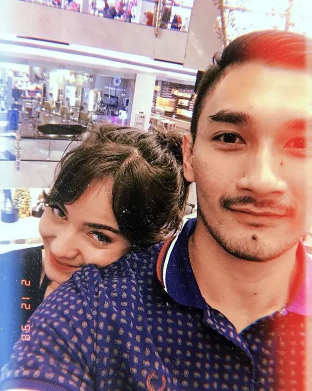 Enzy Storia dan Pacar