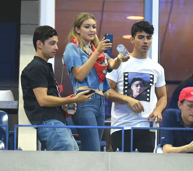 Joe Jonas &amp; Gigi Hadid