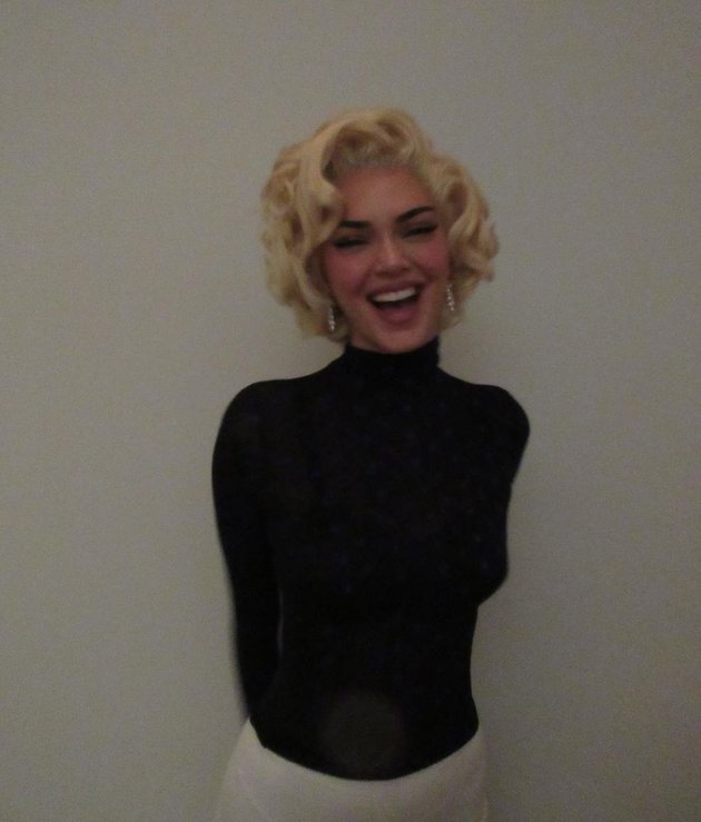 Kendall Jenner's Portrait Celebrating Halloween as Marilyn Monroe, Instead Inviting Netizens' Anger