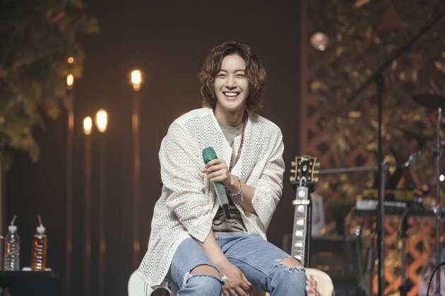 Portrait of Kim Hyun Joong Admitting to Being Officially Married to His First Love He Met in Middle School