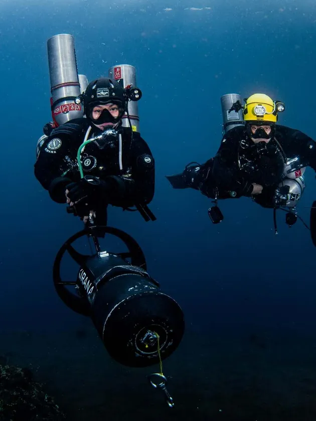 Memecahkan Rekor Pribadi di Kedalaman 127 Meter