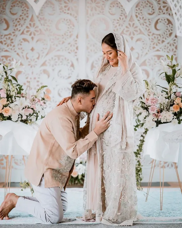 Siti Badriah Hamil sibad