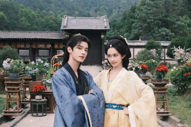 The Compact Portrait of Meng Ziyi and He Yu in the Latest Chinese Drama ...
