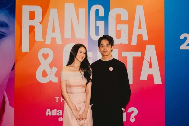 Leya Princy terlihat cantik