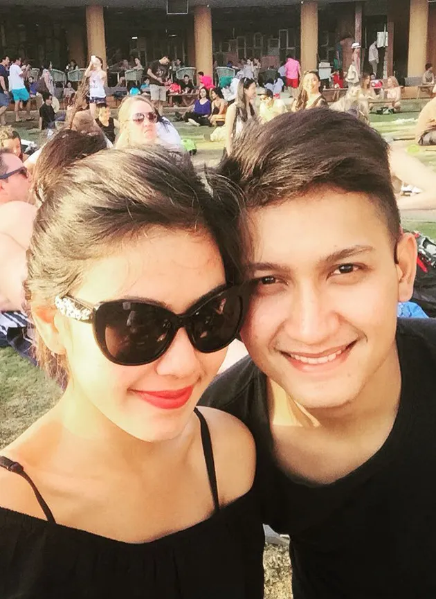 Syahnaz Sadiqah dan Juan Christian