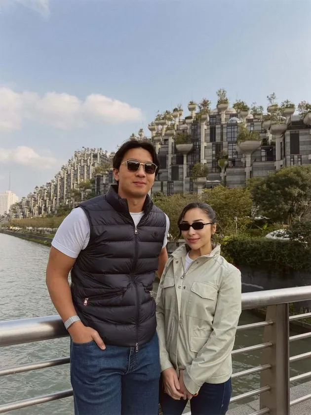 Nikita Willy dan suami