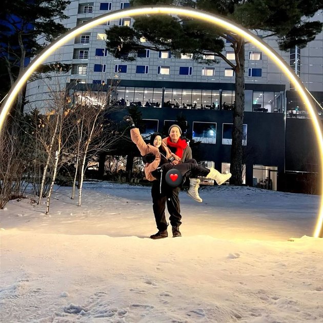 Romantic Holiday Portraits of Cut Meyriska and Roger Danuarta in South Korea, Dancing Sweetly Under the Snow