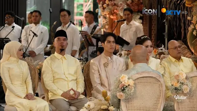 Maia &amp; Mulan di Lamaran El Rumi &amp; Syifa Hadju