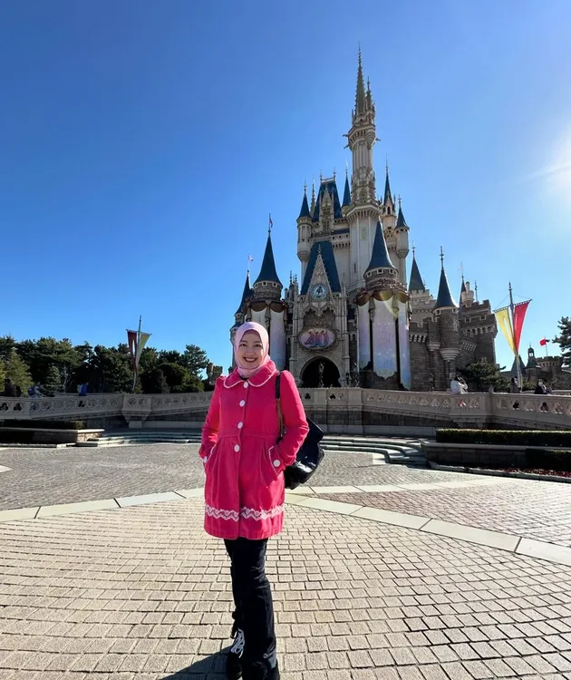 Potret Maissy Liburan ke Jepang Bareng Suami dan 3 Anak