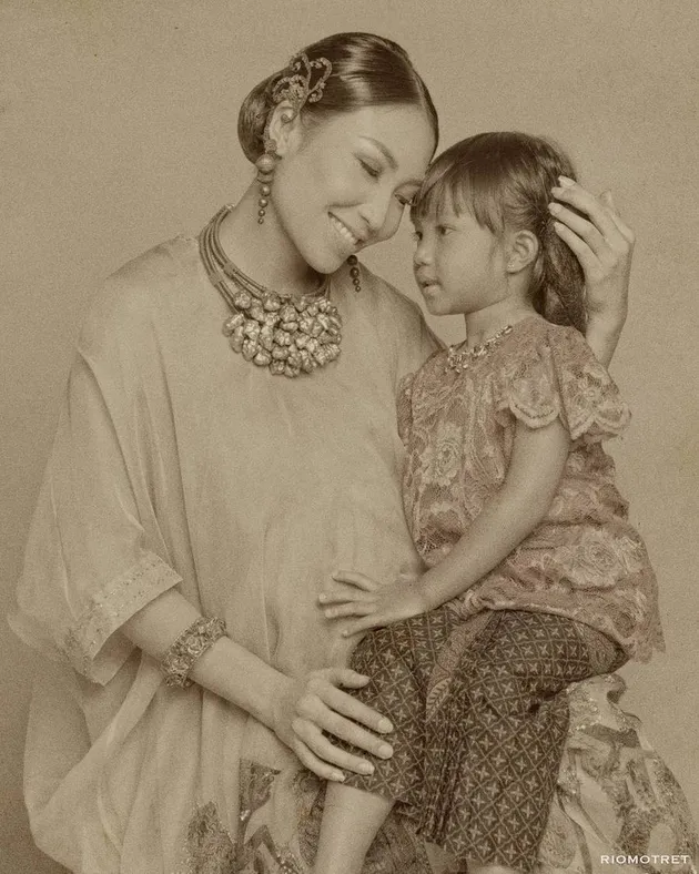 Ayu Dewi