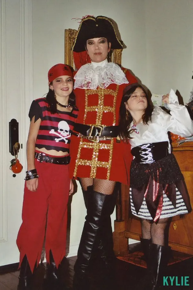 Masa Kecil Seleb Rayakan Hallowen