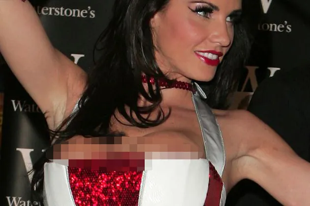 Seleb Hollywood Nip Slip