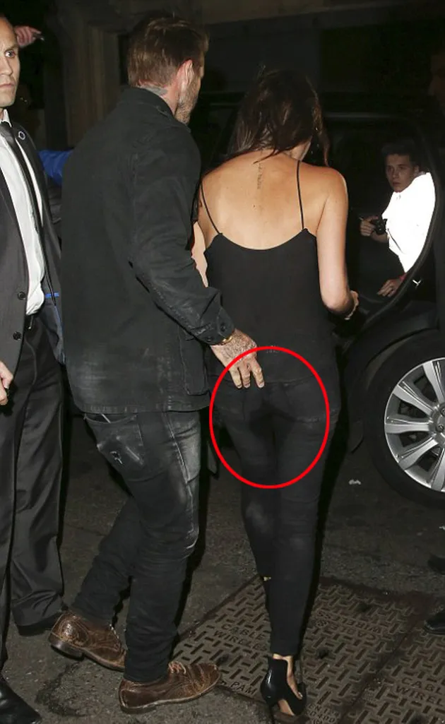Victoria Beckham \&#039;Ngompol\&#039; di Depan Umum