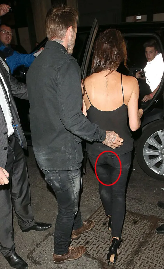 Victoria Beckham \&#039;Ngompol\&#039; di Depan Umum
