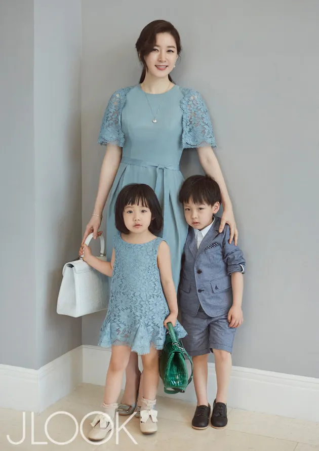 Lee Young Ae &amp; Si Kembar