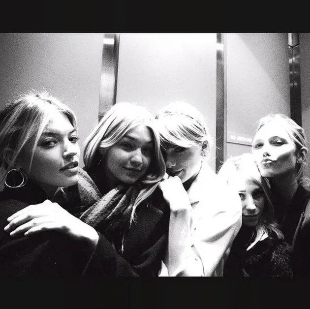 Taylor Swift &amp; Geng Supermodelnya