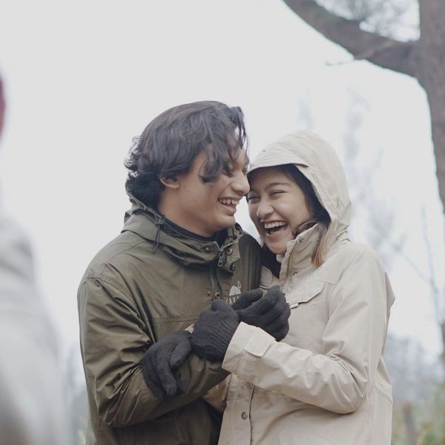 Salshabilla Adriani dan Yusuf Mahardika rupanya sempat terlibat dalam project film yang sama.