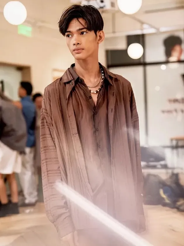 Michael Octavian, Manusia Silver yang jadi Model