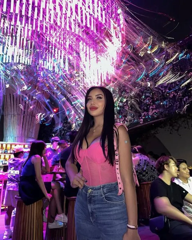 Millen Cyrus Siap Ikut Ajang Kecantikan Transgender