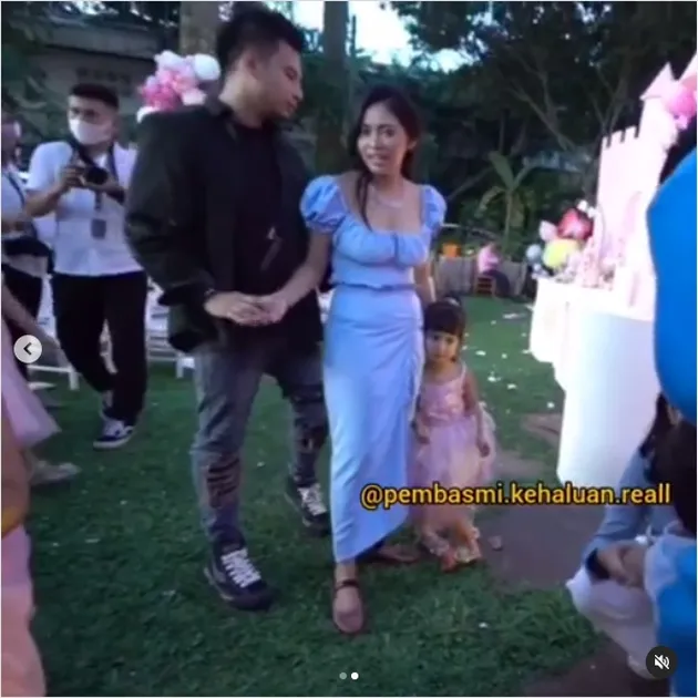 Okin dan Rachel Vennya