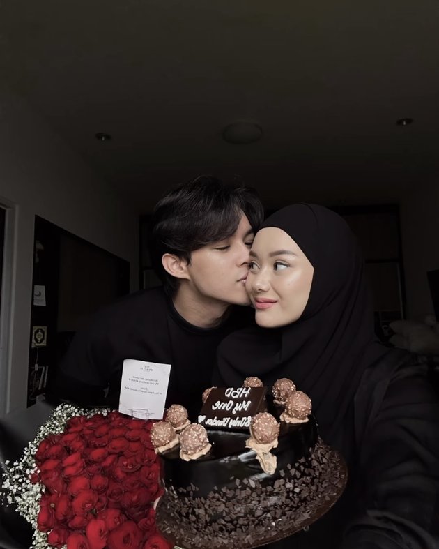 Portrait of Dinda Hauw's 27th Birthday Moment, Rey Mbayang Writes Romantic Message for His Wife